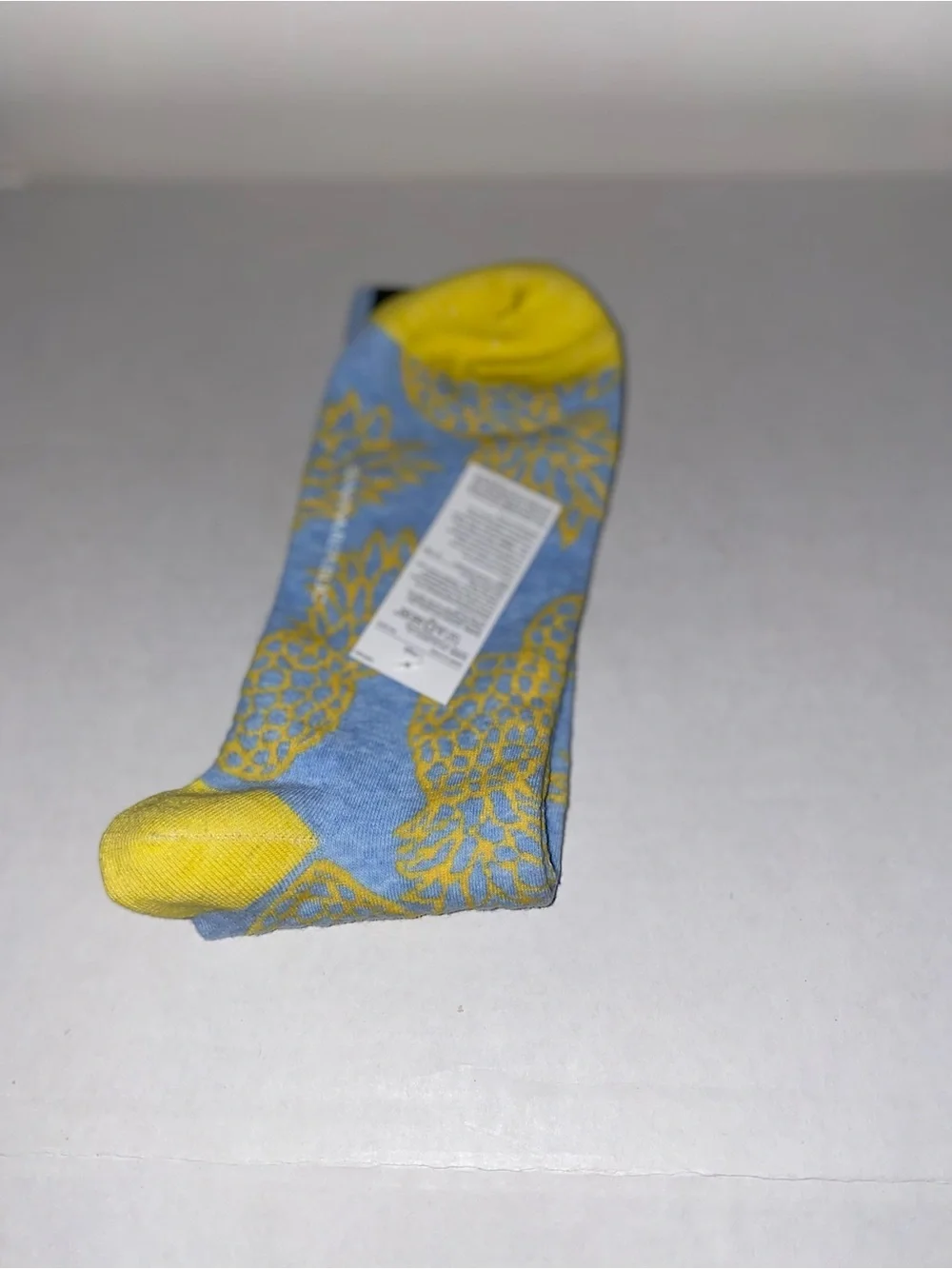 Banana Republic Light Blue & Yellow Pineapple Pattern Dress Socks. Cotton/Poly.